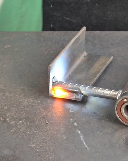 1.2M views · 23K reactions | #fabricationweldingcrafttools #tools #handmade #welding #tips #diy | R3 Welder Art | Facebook