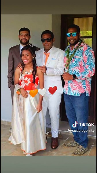 Vidéos de Tes (@wacaelegonlky) avec Evanod - Sadro