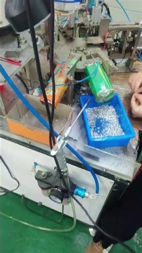 Fully automatic lobster clasp forming machine: from wire feeding, forming, welding to cutting