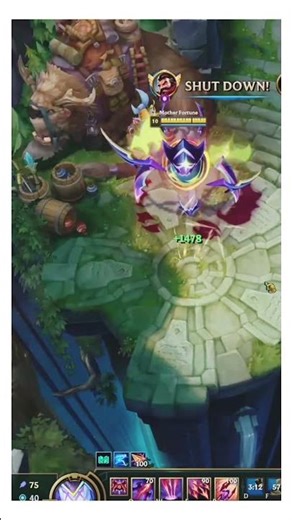 Epic Dodge Moment in League of Legends 😱 #games #gaming