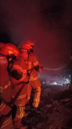 LAPORAN DARURAT 112 ======================== Terima Laporan pada: Jumat, 13 Maret 2026 23:15 No Laporan: D260313155499902 Tipe Kejadian: KEBAKARAN Kepada: DAMKAR, Kejadian: telah terjadi kebakaran di jl mataram 1 tlang jambe kec. sukarami palembang Lokasi: Jl. Mataram I, Talang Jambe, Kec. Sukarami, Kota Palembang, Sumatera Selatan, Indonesia Catatan Lokasi: seberang komplek arizona 2 Pelapor: KEBAKA*** Link Titik Kejadian: https://www.google.com/maps/search/?api=1&query=-2.8790361,104.714974 ==