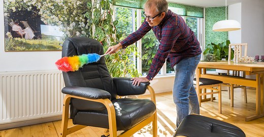 Sådan gør du dine lædermøbler rent: 4 gode råd og trin-for-trin
