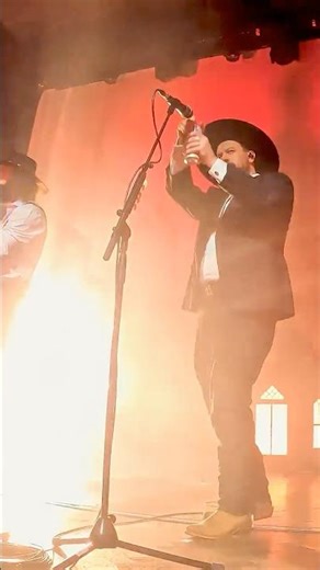 In Hell I'll Be In Good Company live in Bern Switzerland.