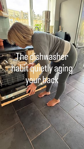 The dishwasher move quietly aging your back? Rounding and reaching to the lower rack. If you just thought “yep, that’s me,” you’re not alone. That’s not failure—it’s a habit. And habits can change. Try a kinder plan: bend your knees, hinge from your hips, and treat the lower rack like a small squat (heels heavy, range can be tiny). Over time, your glutes take the job and your back stops taking the hit. Save this for tonight’s dishes. #AgelessMovers #KneeFriendly #BackFriendly #EverydayAthlete #m