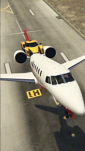 هل يمكنك الطيران بطائرة و سيارة موجودة فوقها في ألعاب GTA