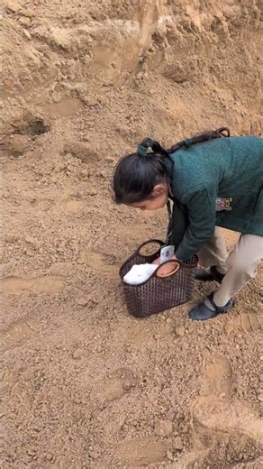 Bella Exploring Our Plot | Pet Bunny Vlog” #ytshorts #viral