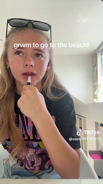 Get Ready with Me for a Beach Day