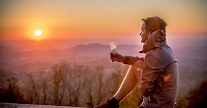 Should You Wait To Drink Alcohol After a Workout? Your Questions Answered