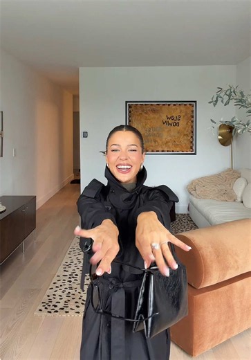 Happy Sunday let’s go to a fashion show | #fashiontiktok