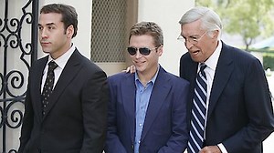 Watch Entourage Season 3 Episode 11 - What About Bob?