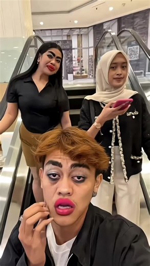 1000 Ton Prank with a Beautiful Girl