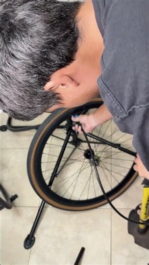 My Tire Went Bald… So I Tried 35c Tires on My Fixed/SS frame #fixedgear #cycling #bikelife