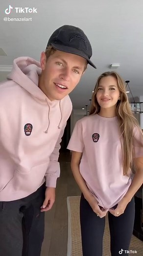 This dance just looks better in @suspiciousantwerp 😂 #suspiciousantwerppartner