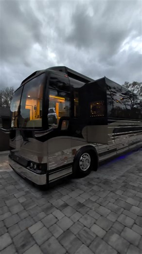 Buy a Pristine 09 Prevost Marathon Coach for $550k
