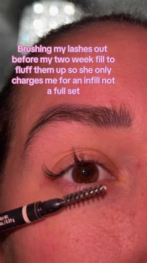 Eyelash Extension Brushing Technique for Fluffy Lashes