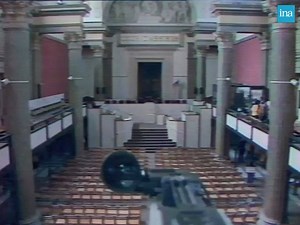 113K views · 553 reactions | FILMER UN PROCÈS. Le procès des attentats de janvier 2015 s’ouvre ce mercredi, et sera filmé pour l’Histoire. En France, c’est en 1987 que des caméras ont été autorisées dans le prétoire, afin de filmer l’intégralité du procès du criminel nazi Klaus Barbie, à Lyon. | INA | Facebook