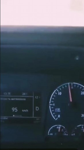 95 km/h mit dem Traktor auf der Autobahn #speed