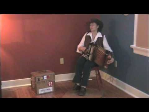 Elly Kelly performing Fiddle Fingers on accordion