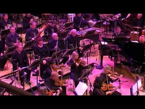 New York City : Eddi Reader & John Douglas w/ the RTÉ Concert Orchestra