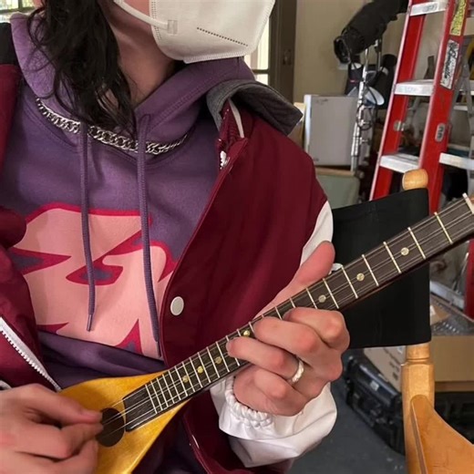 hi guys, i replied to a whole bunch of comments under my ziggy katz post and got really happy and excited talking about him again. he's been a favorite character of mine since 2021 and i was obsessed with him before the movie came out LOL. i wanted to share a short snippet of the