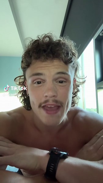 Healthy Eating Journey: Staying Consistent at the Gym