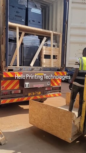 Behind the scenes at Hello Printing Technologies | Hello Printing Technologies