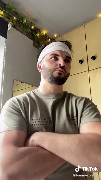 Tommy Solemn Aladdin Challenge: Three Wishes Sitcom