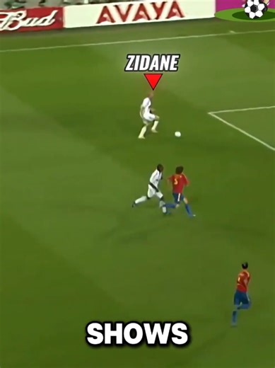 When Zidane showed the world his genius ⚽🧠 . . . #Soccer #footballanalysis #football #zidane