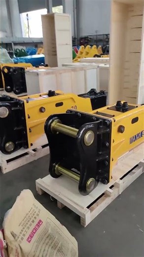 Мадэль box type (з заглушкай) гідраўлічнага малатка для кліента з Беларусі знаходзіцца на стадыі