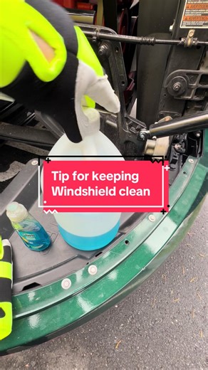 Trucker's Secret: Dawn Dish Soap for Crystal Windshields