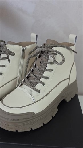 Inca nu ai aflat? Pe manos.ro te bucuri acum de cele mai tari reduceri ale momentului! Comanda azi. Stocurile sunt limitate! | Manos Shoes
