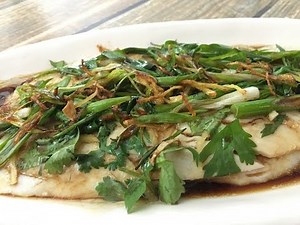 Cantonese Steamed Fish 姜蔥蒸魚 ♥ Foolproof and Nutritious!