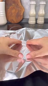 1.4M views · 10K reactions | ✨ Indulge in this Classic Chocolate Drizzle Popcorn! ❤️ Perfect for movie nights or sweet cravings! Just pop, drizzle, and enjoy! 蓼 #SweetTreats #PopcornLovers RECIPES IN COMMENTS | Delicious recipes | Facebook