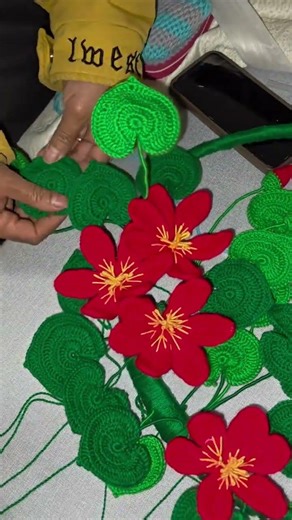 DIY Flower Weaving: Master Handmade Art from Scratch