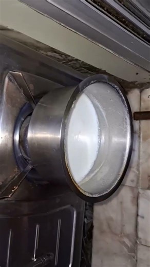 😂😅👌#viralshort #funnyvideo #comedyshorts#fuunyshorts#milk #sabscrab#tending#cooking #shortvideo#like