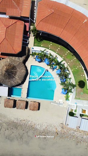 Un tesoro escondido en Mancora ☀️ Las mejores vistas, habitaciones súper cómodas y comida increíble es lo que encontrarás en Sausalito Beach Hotel Aprovecha tus vacaciones y reserva con nosotros 📲 #hoteldeplaya #mancora #LasPocitas #hotel