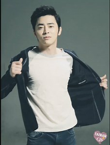 給大家送來~ 曹演員2013年拍攝《最佳李純信》時接受雜誌CINE 21專訪時拍攝的花絮影片喔~ 超級~超級~的帥氣啊!!! 😍 專訪內容很精采喔!中譯內容~敬請期待~ #曹政奭 #最佳李純信 #專訪 #花絮影片 | 曹政奭台灣後援會 Chojungseok Taiwan Fanclub