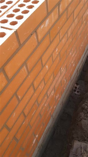 How to keep your enginers clean as a whistle #bricklaying #clean #cleanhacks #toptips #site