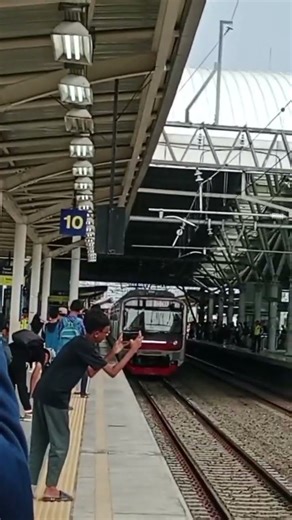 CLI225 kereta krl buat PT Inka karya anak bangsa #kai #keretaapi #keretabaru #kai121