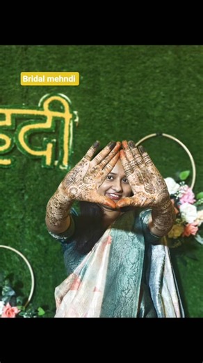 dekh dekh shisha!#lypsync #art #lovemusic #hennatattoodesign #henna #viral #bollywoodsongs #bollywoo
