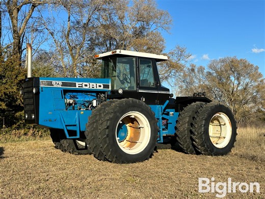 1990 Ford Versatile 876 Designation 6 4WD Tractor | Agriculture