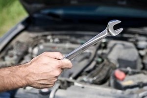 How to Convert an Engine From Gas to Alcohol