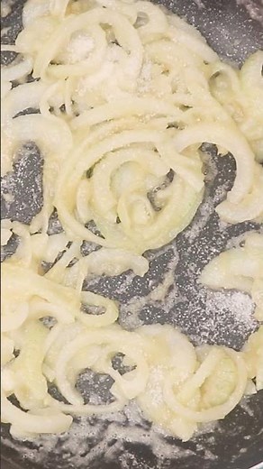 Delicious And Easy Carrots Lyonnaise Recipe!