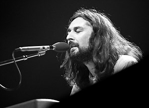 Supertramp Singer/Songwriter Rick Davies Dead At 81