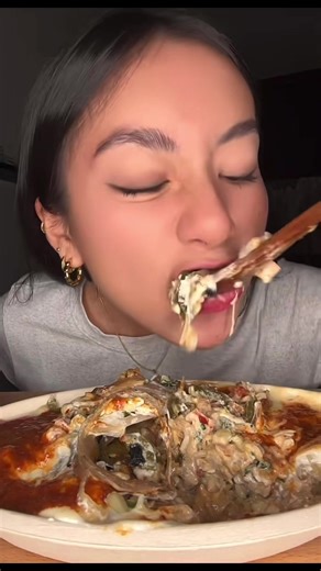 chipotle mukbang no talking ✨ #mukbang #asmrmukbang #satisfying #crunchyasmr #chipotle