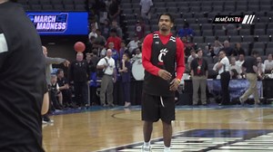 Dan Hoard catches up with Cincinnati Bearcats Mens Basketball sophomore Jacob Evans about acclimating to California time and how his second NCAA tournament experience has been so far. | GoBearcats