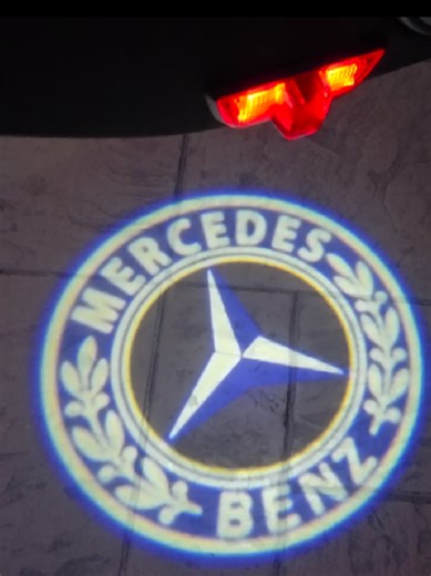 Logo Dere Benz 204 👌🌟🚘Bejm transporte ne te gjithe Shqiperine & Kosove&Maqedoni porosit online.📲.0697239209 & 📲0684833310 paguaj ne dore kur mer porosine.porosia ju vjen ne shtepin tuaji ju Mirpresim!#ediaksesormakinash #autoaksesoronline #blejonline #viralvideo #fyp