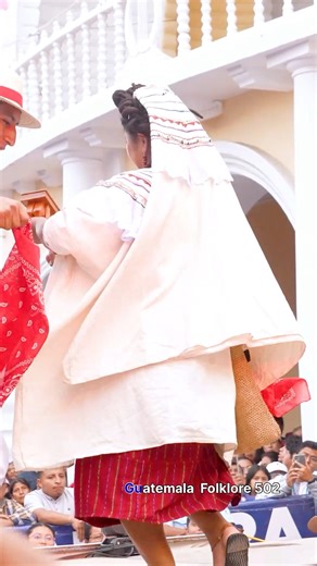 Que hermoso baile de los moros y cristianos con las bellas señoritas bailando al ritmo de su cultura | Guatemala Folklore 502