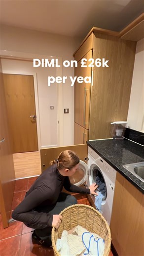 Another no spend day on £26k per year! I really need a good quality but not super expensive backpack for work and travelling so if anyone has any recommendations please let me know! Currently looking at @bagsmart #personalfinance #frugalchic #saving #investing #bagsmart