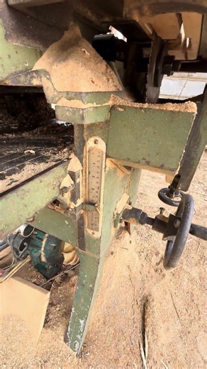 Heavy-duty Gauge Planner Machine in action – perfect for smooth and accurate wood planning.”